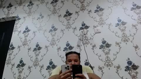 Snapshot of 0_kingsley chatting on December 9, 7:35 pm Kingsley online show from December 9, 7:35 pm