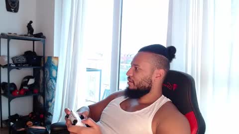 Snapshot of 0_kingsley chatting on September 29, 1:41 pm Kingsley online show from September 29, 1:41 pm