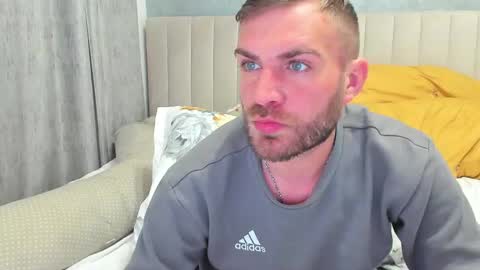 10in_deluxe online show from February 11, 7:12 am