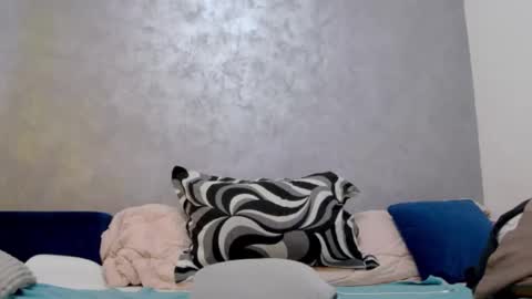 10in_deluxe online show from September 22, 7:41 am