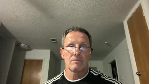 13glanmorfa online show from February 13, 4:43 am