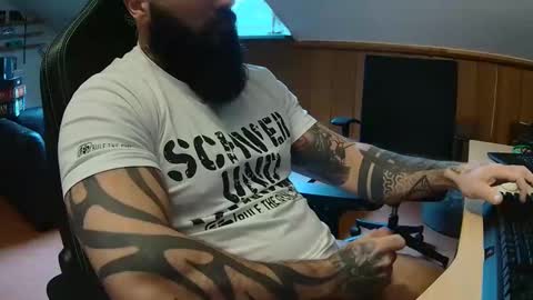 19andre90 online show from February 18, 9:40 am