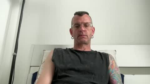 J online show from May 27, 7:27 am