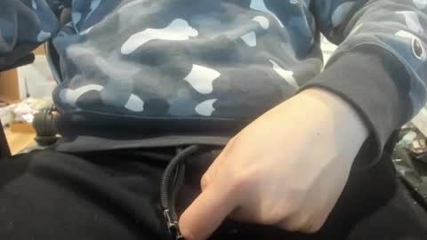 Snapshot of 1bigloadasian chatting on December 27, 1:53 am 1bigloadasian online show from December 27, 1:53 am