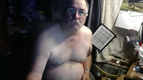 Snapshot of 1dusty60 chatting on October 31, 9:45 am 1dusty60 online show from October 31, 9:45 am