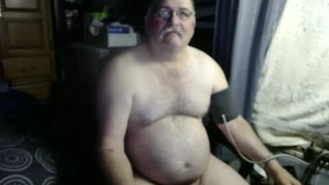 Snapshot of 1dusty60 chatting on December 10, 4:02 am 1dusty60 online show from December 10, 4:02 am