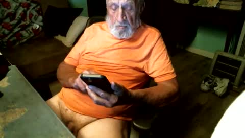 1handyanddee online show from June 8, 1:12 am