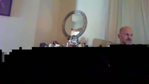 Snapshot of 1hotbaldguy chatting on January 22, 9:44 pm 1hotbaldguy online show from January 22, 9:44 pm