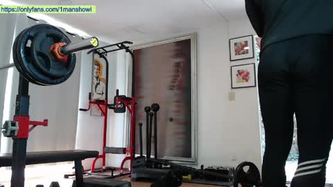 1manshow11 online show from April 1, 4:37 pm