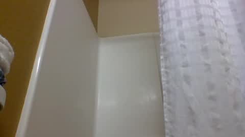 TheShyOne18 online show from July 13, 3:19 am