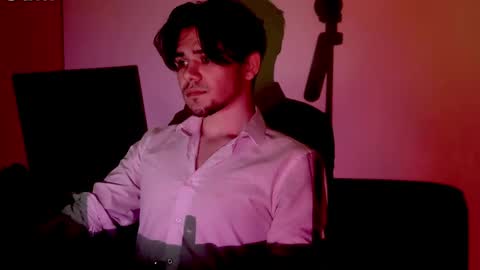 1roberttt online show from May 19, 8:48 pm