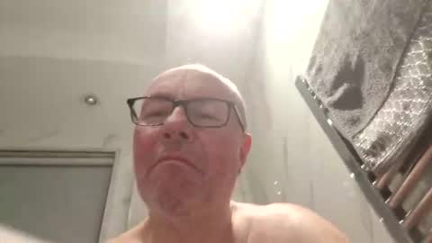 211skoosh online show from January 12, 6:45 pm