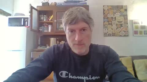 22esserre online show from February 24, 1:01 pm