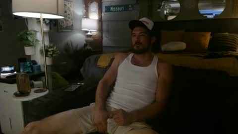 2hungrichards23 online show from September 16, 6:47 am