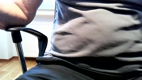 Snapshot of 35cam chatting on October 20, 12:53 pm 35cam online show from October 20, 12:53 pm