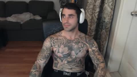 Snapshot of 420randomguy chatting on October 22, 12:13 am Anomander Rake online show from October 22, 12:13 am