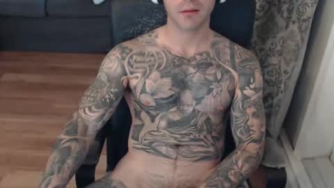 Snapshot of 420randomguy chatting on September 30, 1:03 pm Anomander Rake online show from September 30, 1:03 pm