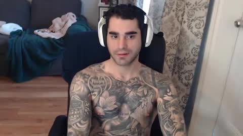 Snapshot of 420randomguy chatting on February 20, 2:24 pm Anomander Rake online show from February 20, 2:24 pm