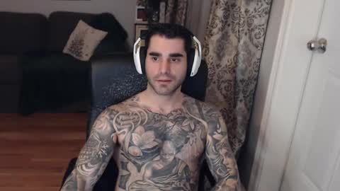 Snapshot of 420randomguy chatting on February 14, 12:51 am Anomander Rake online show from February 14, 12:51 am