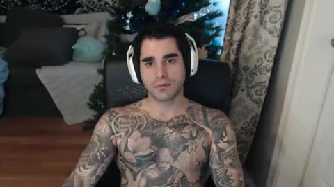 Snapshot of 420randomguy chatting on December 5, 2:55 pm Anomander Rake online show from December 5, 2:55 pm