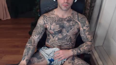 Snapshot of 420randomguy chatting on January 11, 12:33 am Anomander Rake online show from January 11, 12:33 am