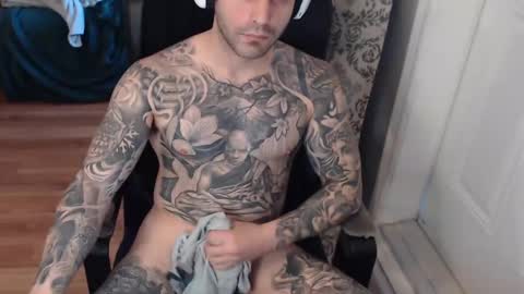 Snapshot of 420randomguy chatting on January 17, 4:26 pm Anomander Rake online show from January 17, 4:26 pm