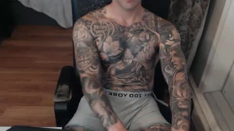 Snapshot of 420randomguy chatting on September 21, 11:49 pm Anomander Rake online show from September 21, 11:49 pm