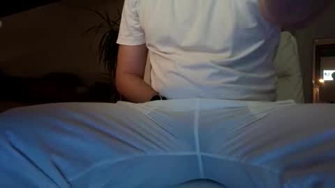 4rjun4 online show from November 20, 5:01 pm