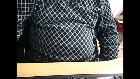 Snapshot of 69desamor chatting on December 6, 7:32 am 69desamor online show from December 6, 7:32 am