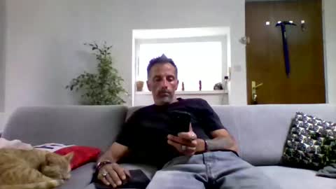 Num online show from November 1, 7:56 am