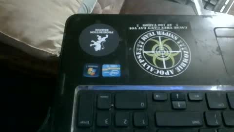 Snapshot of 69sextoyboy69 chatting on October 18, 11:26 am 69sextoyboy69 online show from October 18, 11:26 am