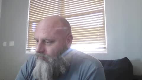 Snapshot of 69singledad79 chatting on December 9, 3:45 pm 69singledad79 online show from December 9, 3:45 pm