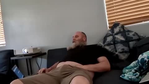 Snapshot of 69singledad79 chatting on March 6, 9:53 pm 69singledad79 online show from March 6, 9:53 pm