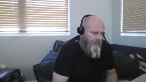 Snapshot of 69singledad79 chatting on December 13, 5:21 pm 69singledad79 online show from December 13, 5:21 pm