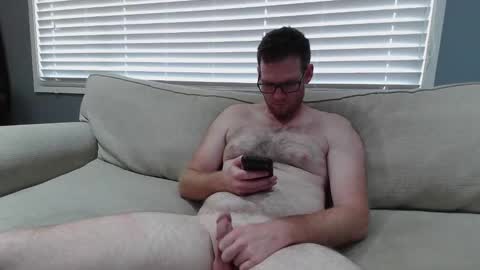 6ft6bear online show from December 22, 2:49 am