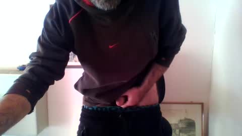 Snapshot of 77assdominator chatting on February 10, 7:58 am Bisex Fantasy online show from February 10, 7:58 am