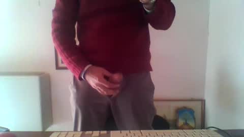 Snapshot of 77assdominator chatting on December 3, 11:21 am Bisex Fantasy online show from December 3, 11:21 am