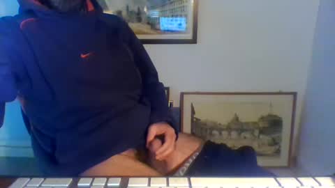 Snapshot of 77assdominator chatting on January 27, 6:30 am Bisex Fantasy online show from January 27, 6:30 am