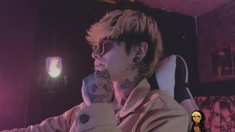 7ink_lobo online show from April 20, 9:06 pm