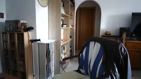  Papi  online show from February 7, 9:37 am