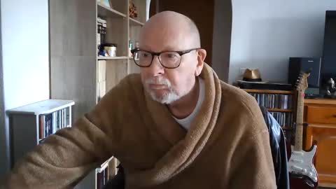  Papi  online show from February 9, 9:16 am