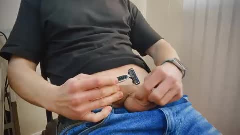 Snapshot of 7znkbob chatting on January 25, 11:34 am bob big head online show from January 25, 11:34 am