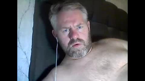 81jonnyx online show from December 19, 9:23 pm