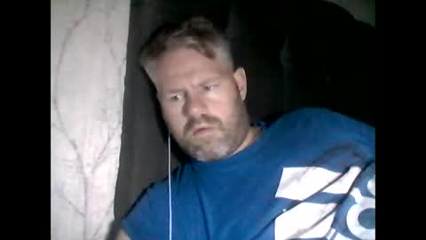 81jonnyx online show from December 12, 11:36 pm