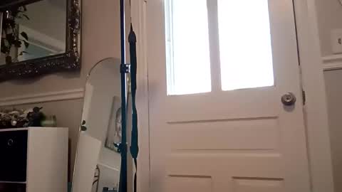 8inch_blessed online show from February 11, 6:22 pm