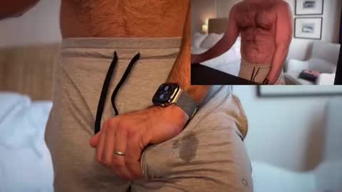 Snapshot of 8inchernyc chatting on October 20, 4:11 pm 8incher NYC online show from October 20, 4:11 pm