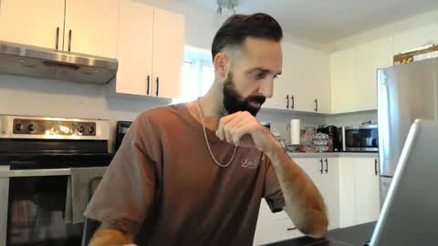 Snapshot of 8james5 chatting on October 2, 1:59 pm 8james5 online show from October 2, 1:59 pm