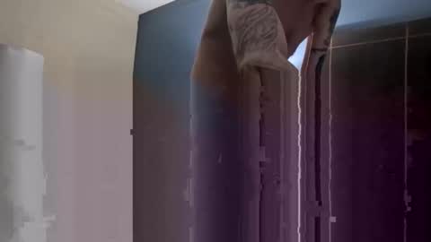 8over6 online show from February 3, 10:31 am