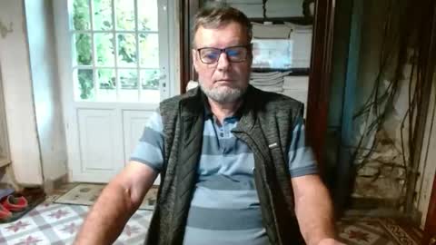 _123_voyeur_ online show from September 24, 9:19 am