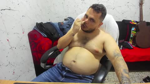 Snapshot of _ace_ventura chatting on January 20, 4:32 am     ----       online show from January 20, 4:32 am